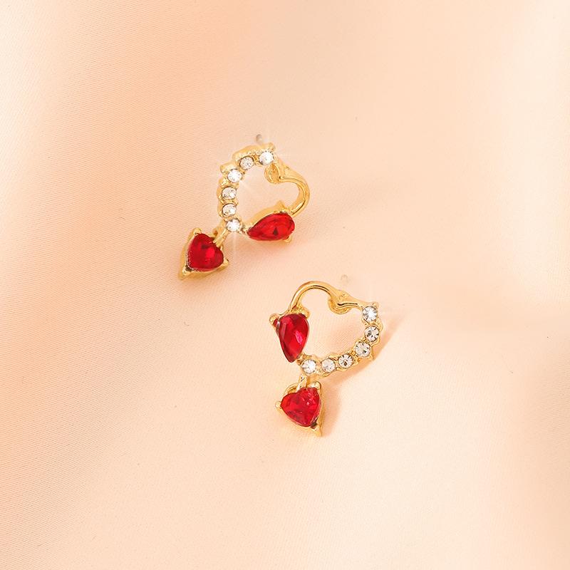 Silver Needle Retro Red Heart Earrings Elegant Crystal Earrings Versatile Petite High-end Sweet