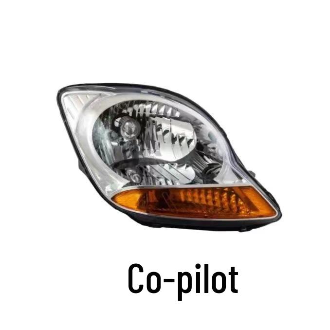 

Fits 2005 Chevrolet Daewoo Matiz Halogen Headlight Assembly H4
