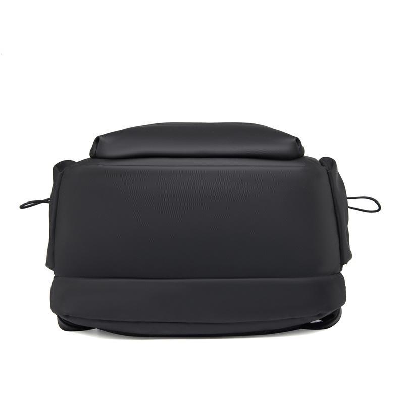 Men's Travel and Business Splash-proof Backpack with Large Capacity