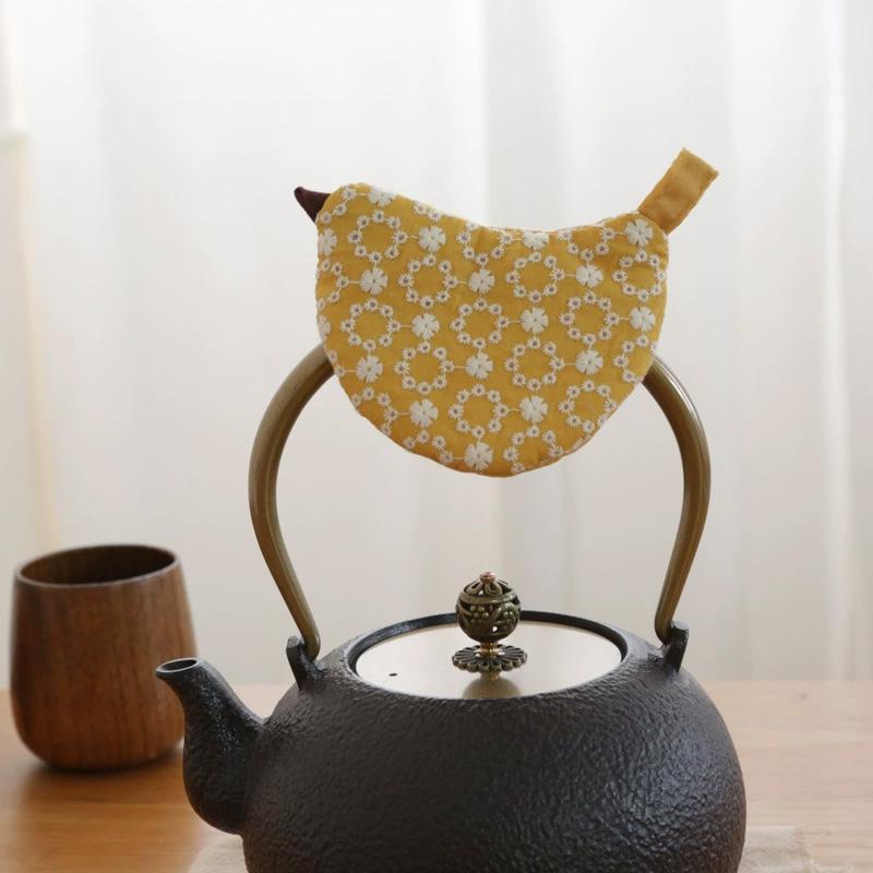 1Pc Embroidery Pattern Thermal Insulation Cotton Pot Clamp Creativity Heat-resistant Anti-scald Bird Pot Lid Cap Anti Scald Cover