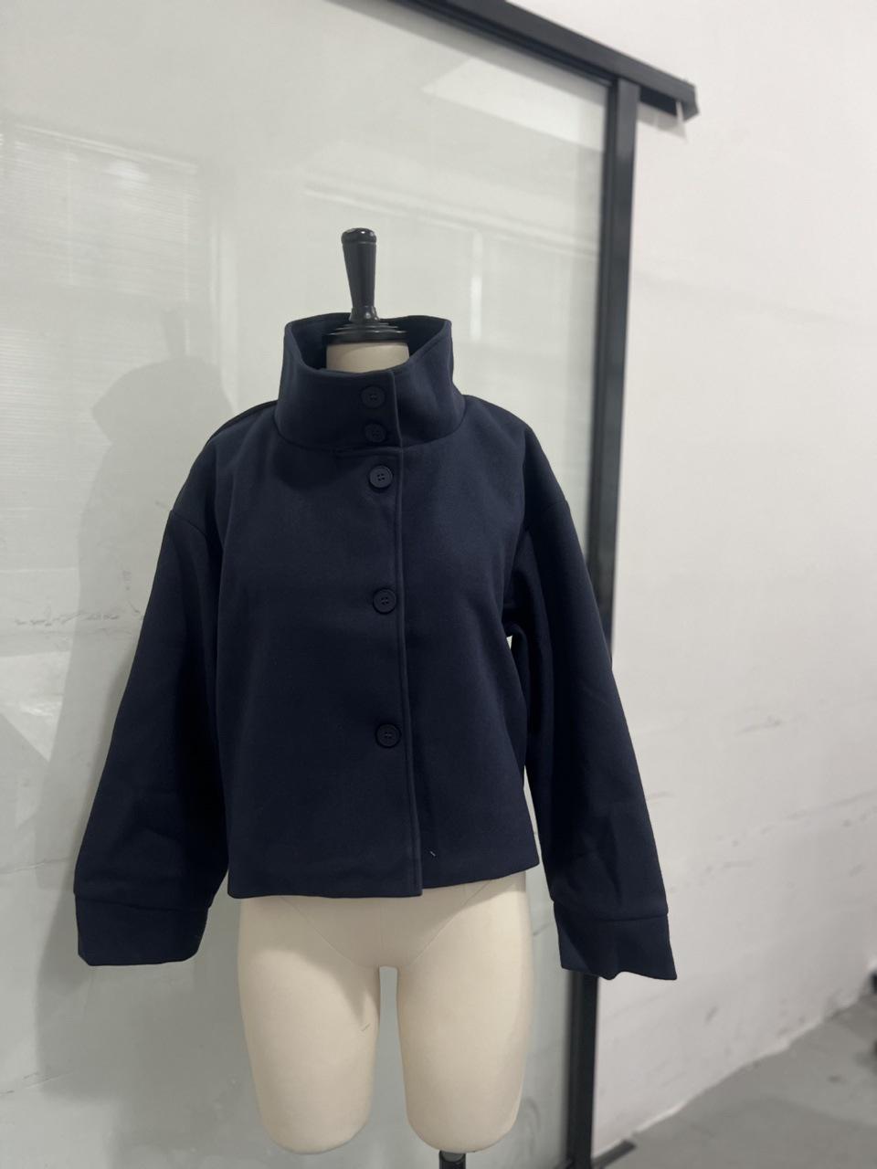 

Жіночий елегантний вовняний однобортний піджак зі стійкою-комірцем Весна/Літо 2025 Medium