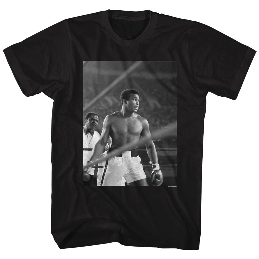 Muhammad Ali Boxing Champ In Ring Waiting For Bell 1st Round Men T Shirt S