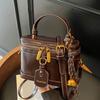 A Stylish Handbag with a Niche Design, a Retro, Exquisite and Elegant Daily All-match Messenger Bag.