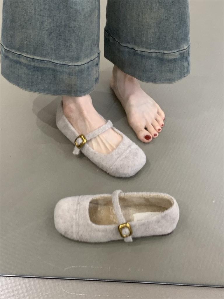 One-word hairy shoes women's Doudou shoes single shoes women's outer ladyshoes flat bottom thick sole velvet cotton