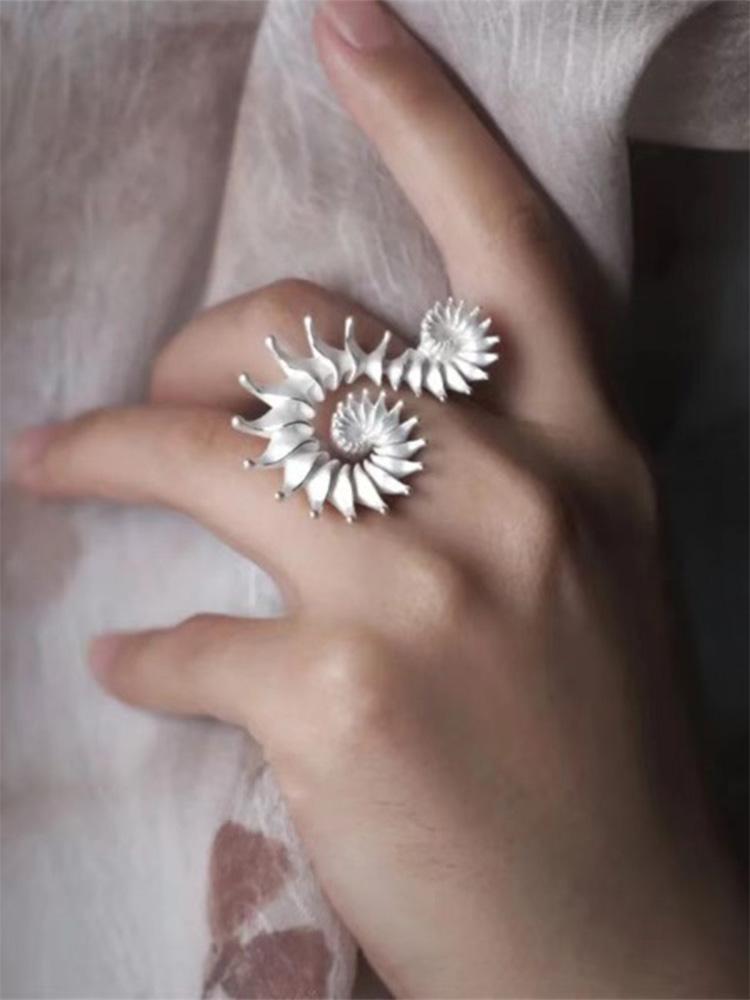 ZHUHE Conch Stud Earrings Vintage Style For Women Men's Jewelry Accessories Party Gifts