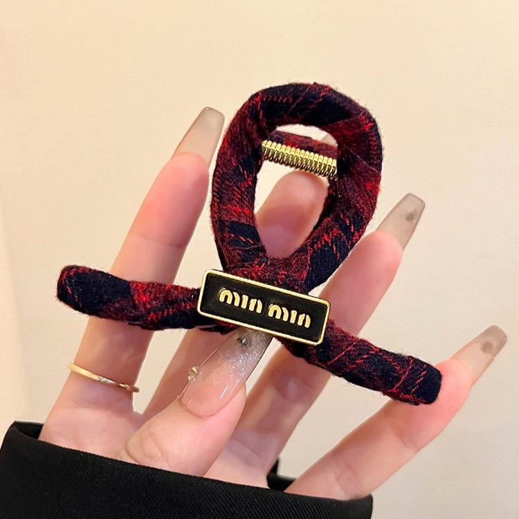 

2024 High-End Women s Christmas Red Plaid Claw Clip – Gold Label Winter Hair Accessory
