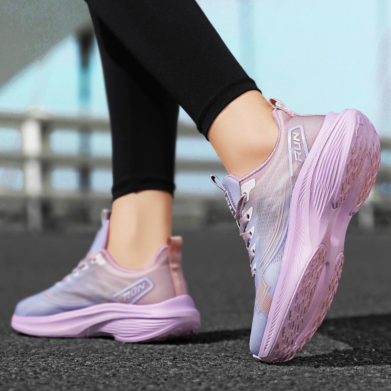 Summer running shoes men's lightweight running shoes sneakers shock-absorbing couple 2025 mesh sneakers women's breathable new models