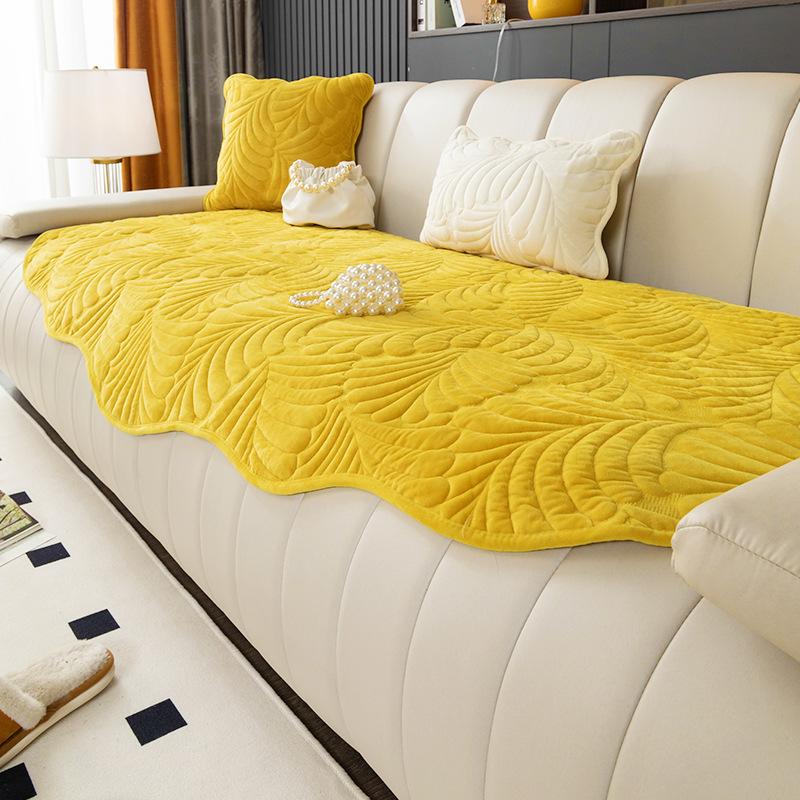Special-Shaped Plantain Leaf Crystal Velvet Sofa Cushion Autumn And Winter  New Irregular Straight Leather Sofa Cover Towel Cross-Border