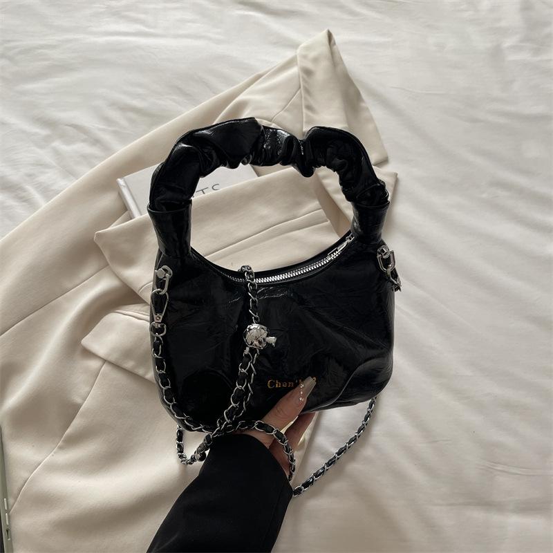 

High-end niche bag women s new commuter versatile messenger bag fashionable portable pleated small bag