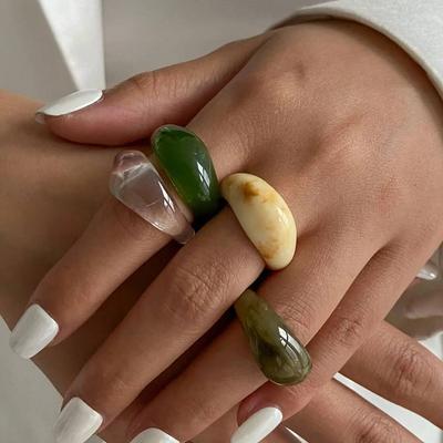 Salircon Trendige Kreative Unregelmäßige Harz Acryl Ringe für Frauen Punk Charm Geometrische Ovale Fingerringe Schmuck Accessoires Geschenke