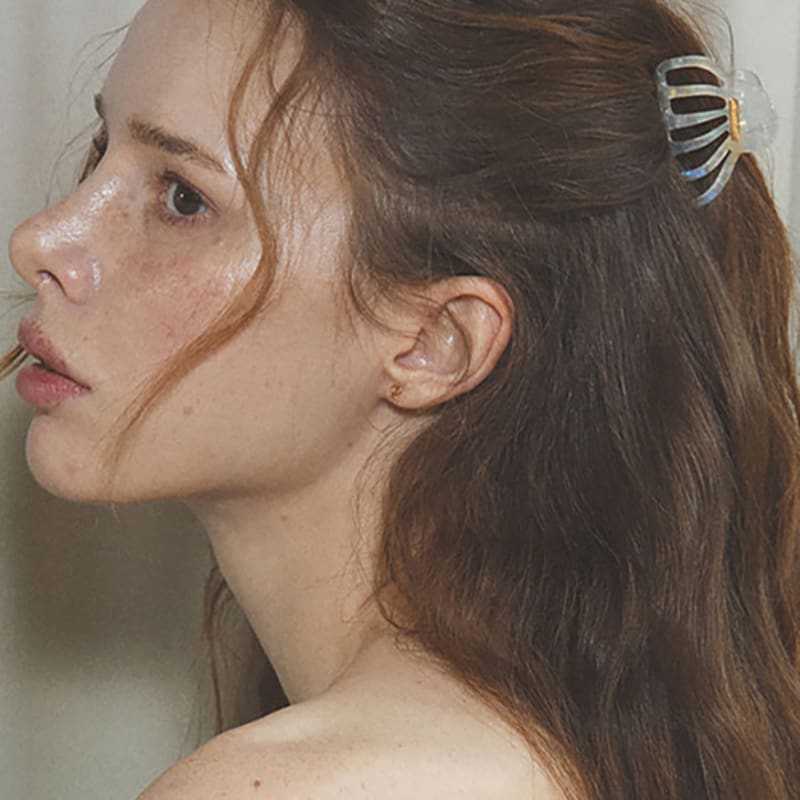 

Ssecondo Mini butterfly hair claw clip, Flavia_2 colors Moonlit white