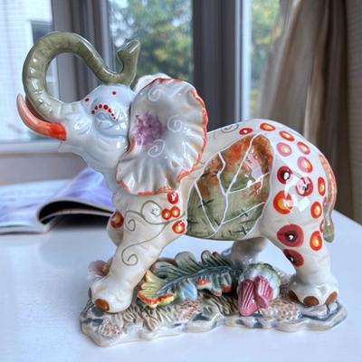 Home Decoration Accessories Ceramic Elephant Desktop Ornament Living Room Decorations Ceramic Crafts Gift 1pcs