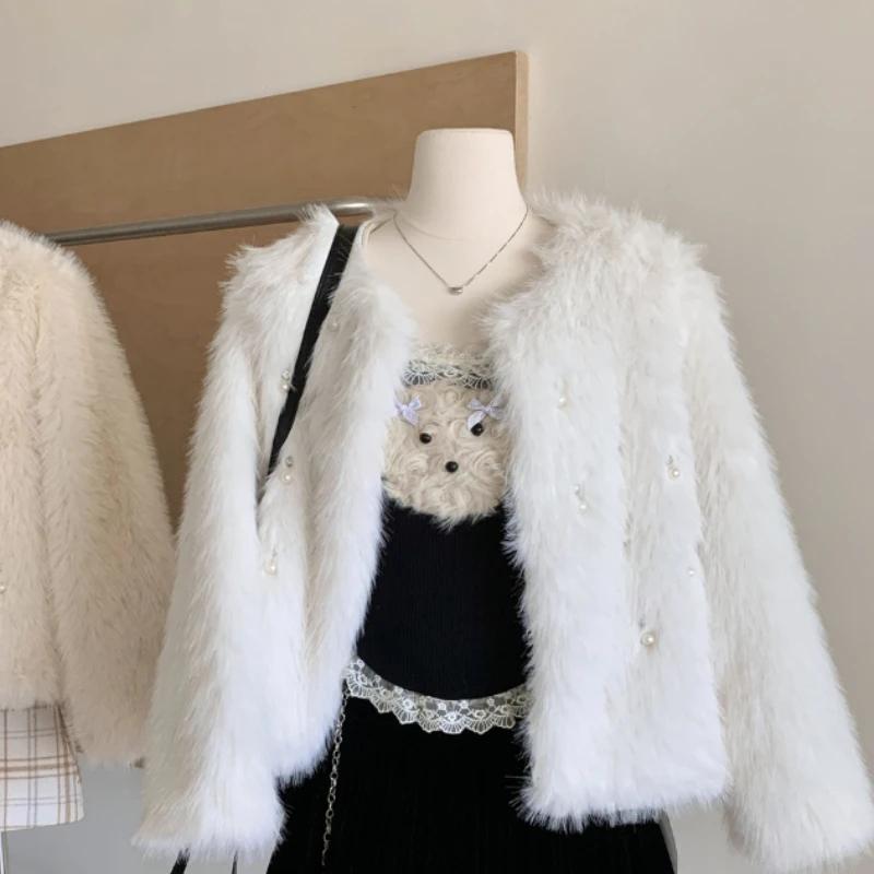 

Зимняя новая модная плюшевая шуба для женщин, роскошное ощущение утолщенного теплого меха в корейском стиле, повседневное пальто 2024 года, шикарная женская одежда L слоновая кость