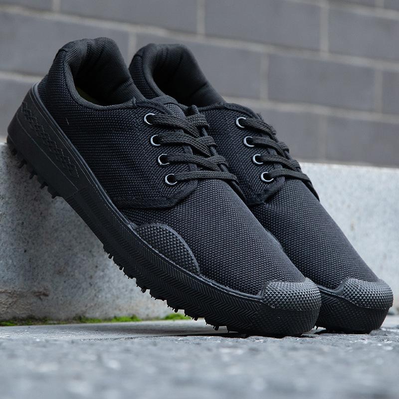 

Jiefang Shoes Men S Site Work Low -Top Canvas Shoes Women S Lightweight Breathable Outdoor Labor Insurance Site Work Rubber Shoes Sneakers 45
