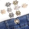 2/4Pcs No‑Sew Flower Pearl Waist Buckle Detachable Pants Waist Reducing Clip Fashion Decor Brooch for Jeans Skirt Shirt Outfit