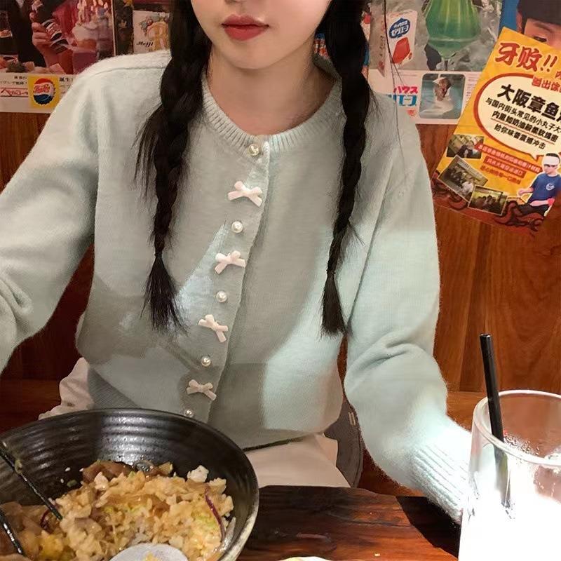 Spring and Autumn Butterfly Knot Cardigan Sweater Women Elegant Pearl Button Korean Style Sweet Jackets Light Yellow Knitted Coats Round Neck Shirts