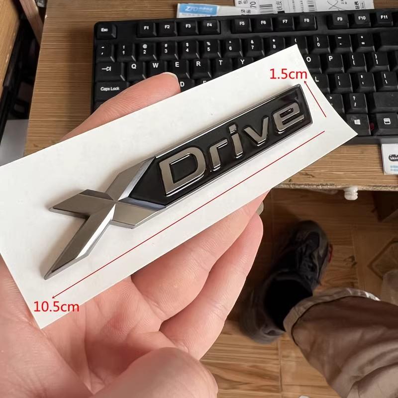 3D ABS Auto Kotflügel Seitenemblem Heckkofferraumabzeichen XDrive edrive sdrive schwarz rot Logo Aufkleber für X1 X2 X3 X4 X5 X6 X7 Autozubehör