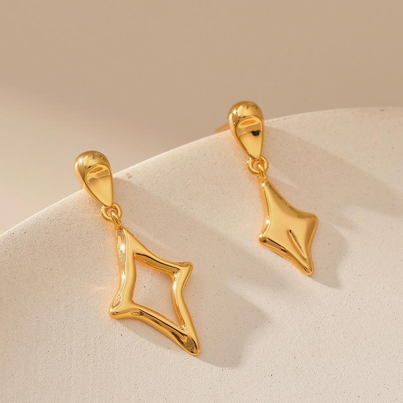 Minimalist Irregular Hollow Star Silver Needle 18k Gold Plated Stud Earrings For Women