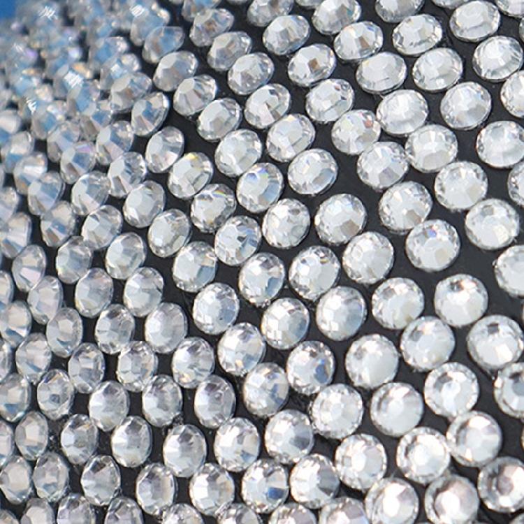 Halbgesichtsmaske Venezianische Maske Strasssteine Maskenball Maske Katzenmaske Maskenball Maske für Halloween Karneval Cosplay