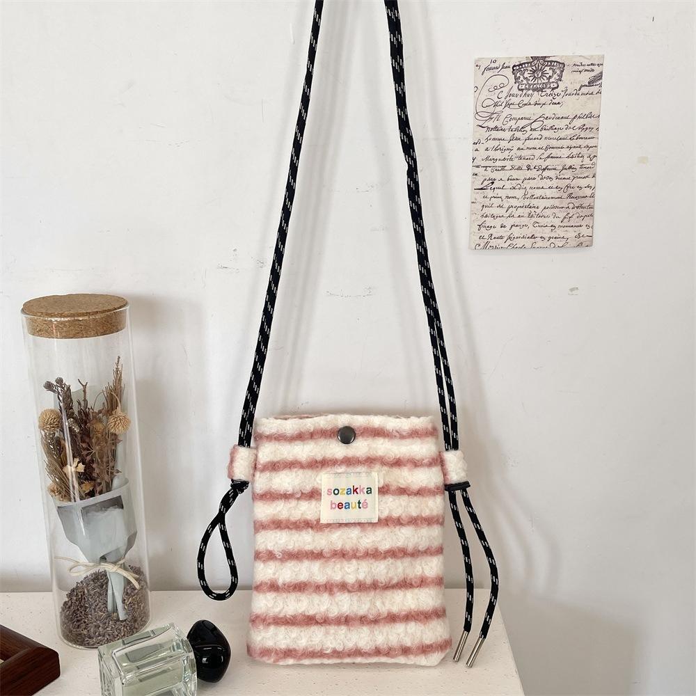 

Women Plush Crossbody Bag Striped floral Mobile Phone Bags Cute Mini Wallets Plush Shoulder Bags 2025 Autumn Winter Coin Purse