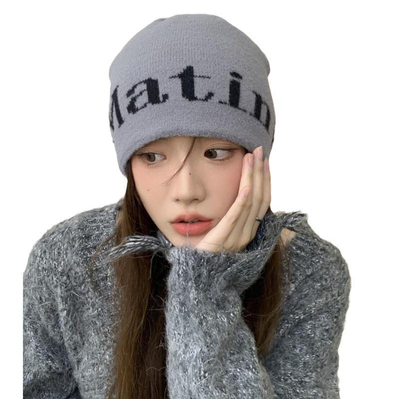 Niche and unique letter knit knit hat, internet celebrity sweet loose plus-size puffed hat, autumn/winter warm postpartum sweater