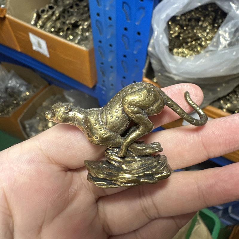 Socha Geparda Stolní Ozdoby Pevný Kov Zvíře Leopard Figurky Miniatury Domácí Dekorace Řemesla Dětské Dárky