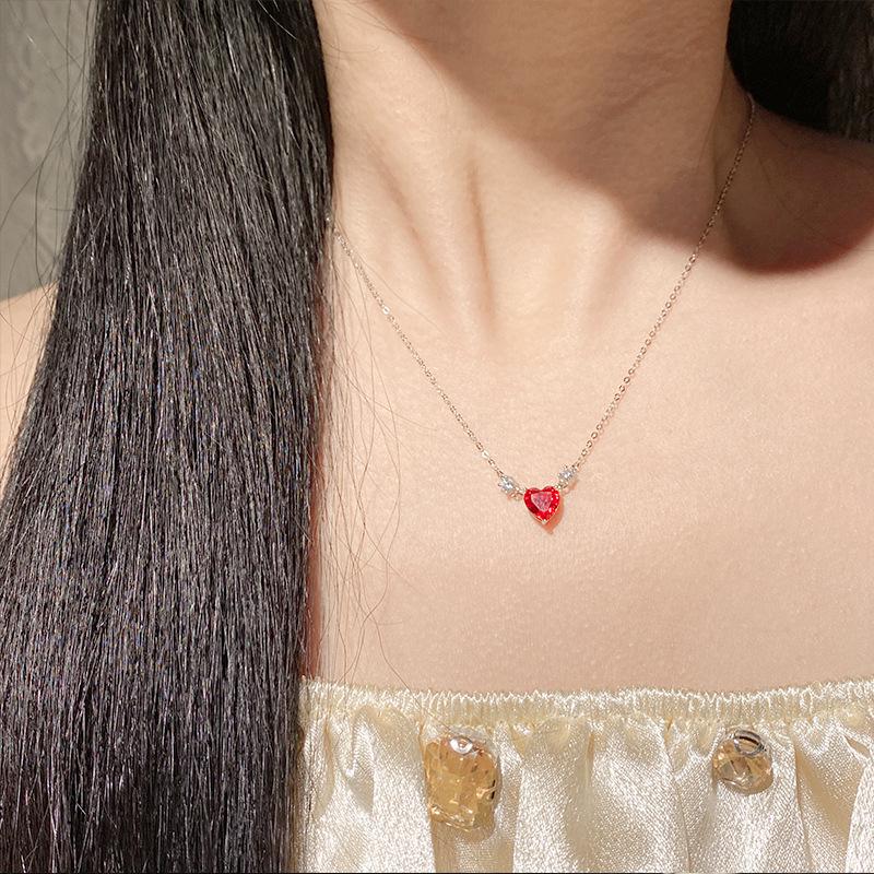 S925 Sterling Silver Heart Necklace with 5A Zirconia, Clear Sky Collection, Women's Clavicle Chain