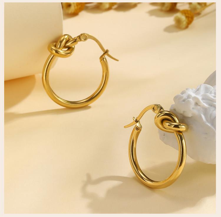 Tie The Knot Pendant Necklace for Women, Stainles Steel Forever Love Knot Infinity Jewelry Wedding Bridal Party