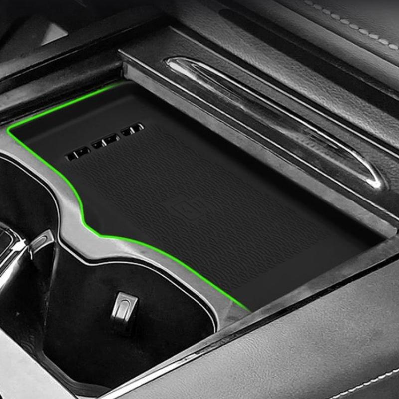 Car Silicone Protective Pad For Omoda 5 EV 22-25 Wireless Charging Silicone Anti-slip Mat Interior Accessories