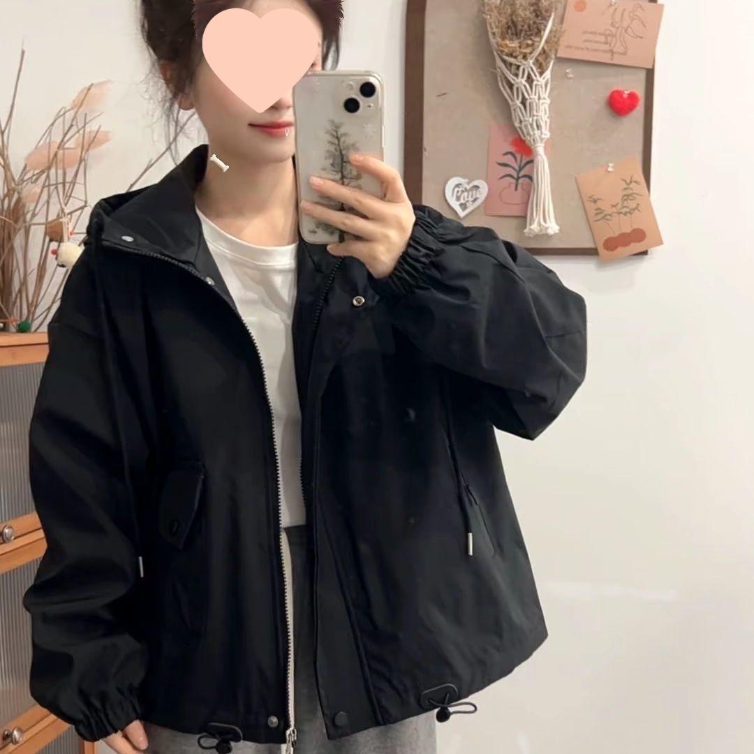 

Маленькая универсальная ветровка с капюшоном – Повседневная свободная куртка на весну и осень 2025 года M (Recommended 100-115 jin)