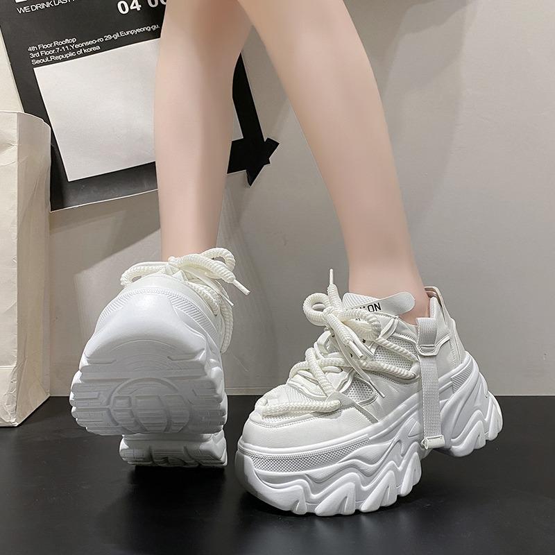 Fashion Women Platform Casual Breathable Mesh Shoes 2024 New Summer Chunky Sneakers 8CM Wedges Hidden Heels Hollow Leisure Shoes Woman