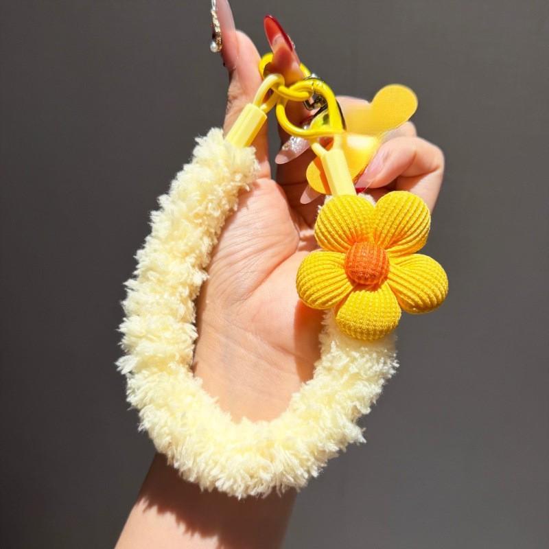 

Creative Plush Phone Hanging Rope Short Hand Wristband Flower Pendant Camera Gasket Sturdy Anti Theft Chain
