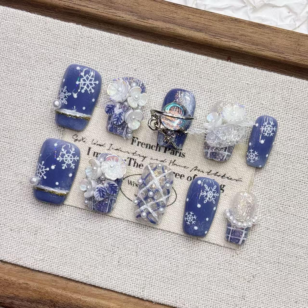 Almond Shaped Blue Snowflake Handmade Fake Nail Tips