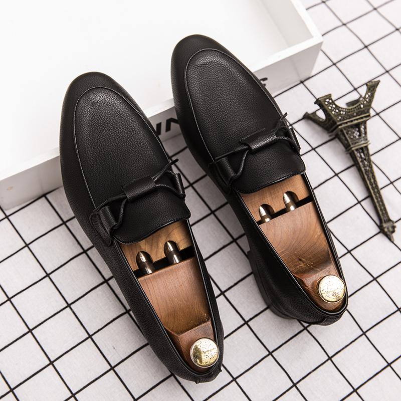 

Новые мужские туфли из натуральной кожи с острым носком, деловые туфли, мужские кожаные туфли с супер мягкой поверхностью и мягкой подошвой, кожаные туфли с ленивым носком 44