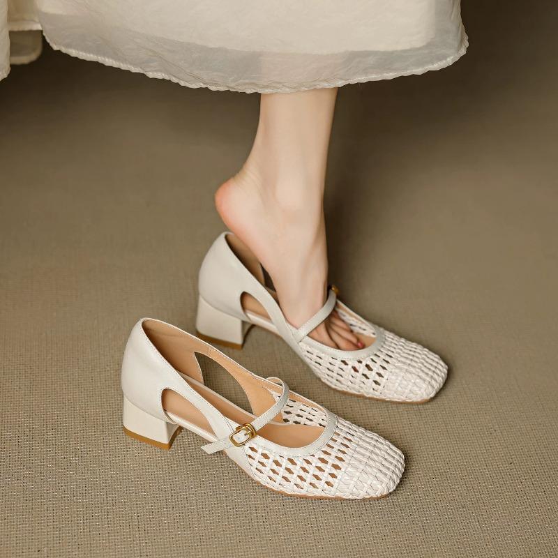Fashion French White Square Toe One Strap Baotou Sandals Women 2025 New Summer Rear Empty Trip Strap Women Shoes Flat Single Shoes