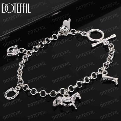 Bransoletka z wisiorkiem ze srebra próby 925 z butami i sprzętem jeździeckim Modna biżuteria ślubna