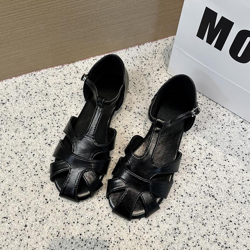Retro Mori woven baotou sandals women's summer 2025 new hollow round head pig cage shoes flat Roman shoes
