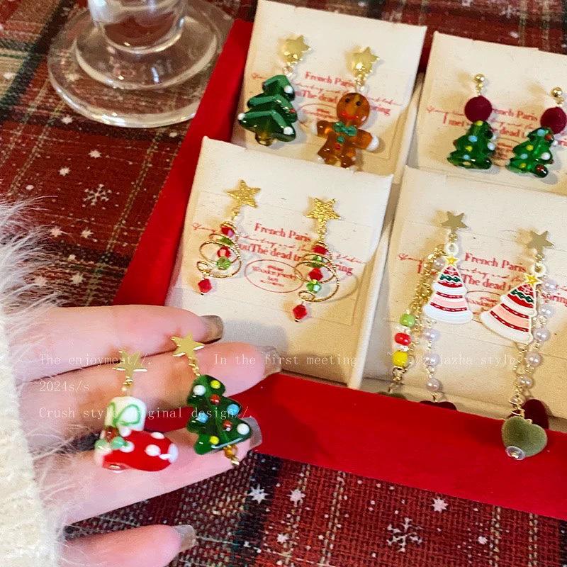 Elegant Snowflake Pearl Christmas Tree Zircon Earrings - Light Luxury Fashion Studs for Women
