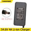 54,6V 4A Intelligentes Lithium-Batterieladegerät Für 13er Serie 48V Li-Ionen-Akku Schnelllade-Ladegerät Mit DC 5,5x2,1 Stecker Mit Lüfter