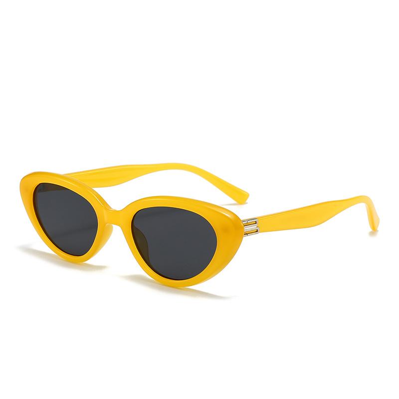 YX small frame cat's eye black super sunglasses women's new retro glasses repairing and showing white sunglasses women's OZ