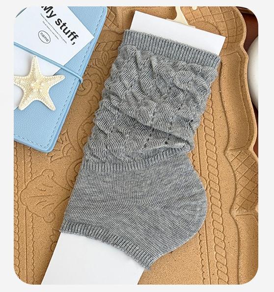 Ballet-style Stocking Cotton Summer Women's Thin Socks with Antibacterial Properties, Non-slippery, with Mesh Holes and Pleated Design.