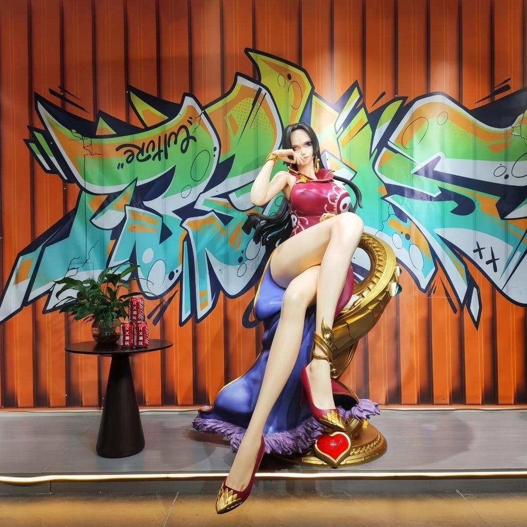 JT Studio One Piece Sofa Empress SnakeJi Can Move PVC Favorite Domineering Table setup Noble  9.05inch/23cm Zoro Toys Gifts