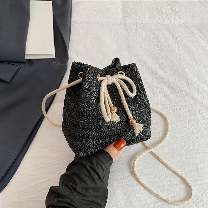 

Niche messenger bag trend fashion simple bucket bag women 2024 summer new casual shoulder bag women чёрный