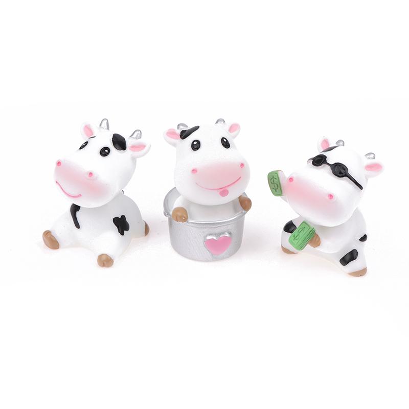 4Pcs Auto Cute Anime Plastic Cartoon Little Cow Car Accessories Gift Interior Hanging Ornament Rear View Mirror Decorations