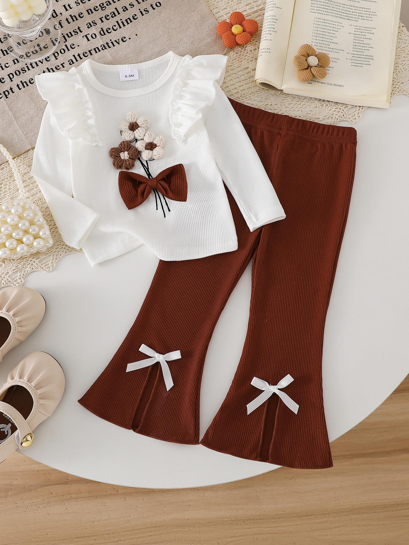 Шикарный белый топ с рюшами и коричневые расклешенные брюки для девочек - Очаровательный наряд, достойный Instagram 9-12 Months