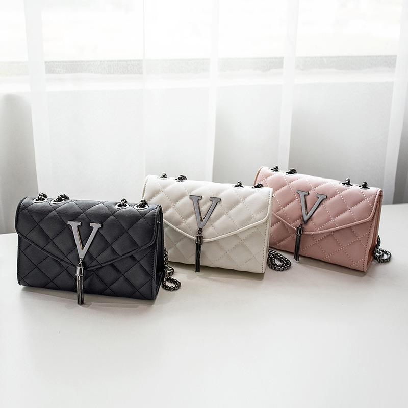 New Embroidery Thread Styling Bag, Diamond Grid Classic Women's Bag, Versatile Chain Bag, Women's Bag, Shoulder Crossbody Small Square Bag.