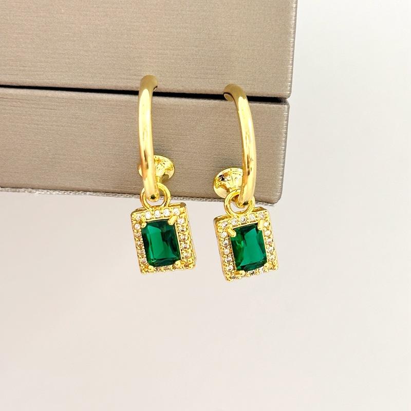 

Fashion Temperament Earrings Emerald Square Simple Light Luxury Women S Stud Earrings