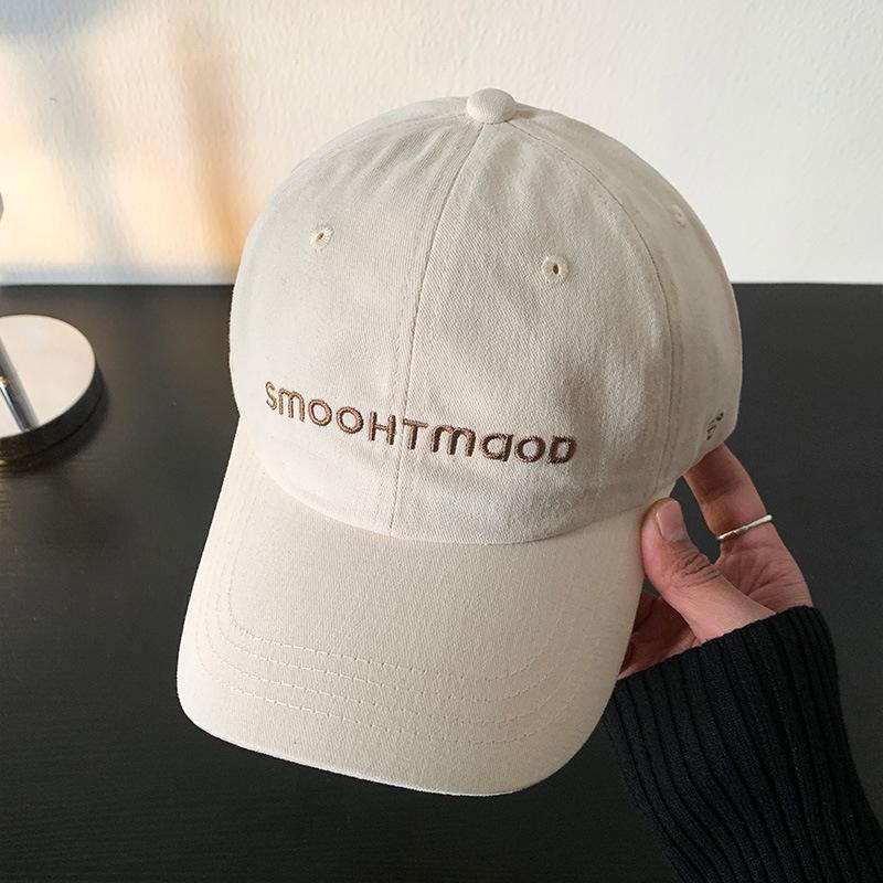 The New Korean Style Face Showing Small Cap with Letter Embroidered Blue Baseball Cap for Women In Spring Is A Trendy High Quality Baseball Cap