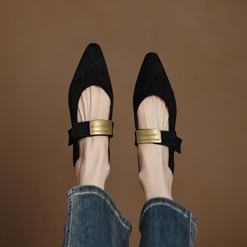 

New women s casual single shoes solid color large and small size women s shoes wedge heel leather shoes buckle four seasons wear light mouth lazy 39 чёрный