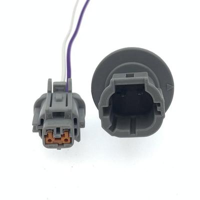 Automobilių elektronikos priedai – Automobilių kabeliai, adapteriai, lizdai
